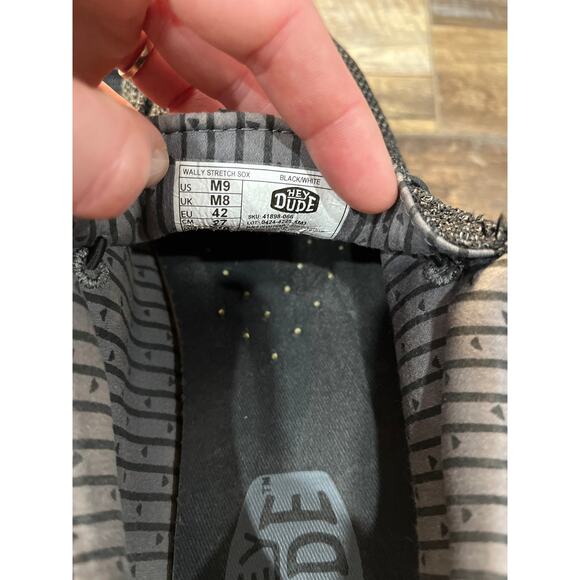 HEYDUDE Men's Wally Stretch Sox slip-on loafers in black with white soles size 9 - Picture 3 of 8